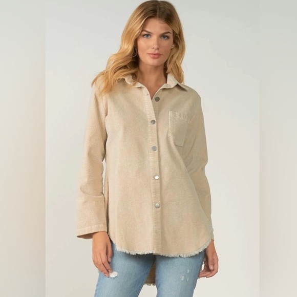 NWOT Elan Fringe edge shacket. - Picture 3 of 3